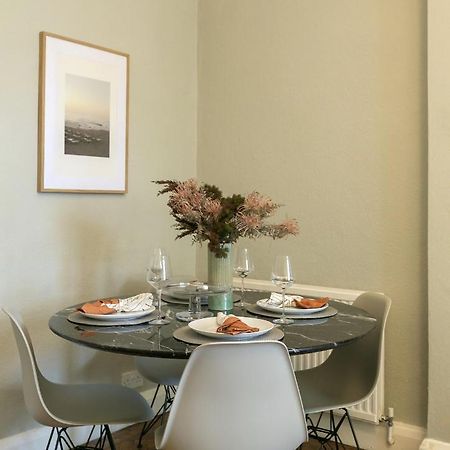 Chic 1 Bedroom Apartment In Bloomsbury, Sleeps 4 Londra Esterno foto